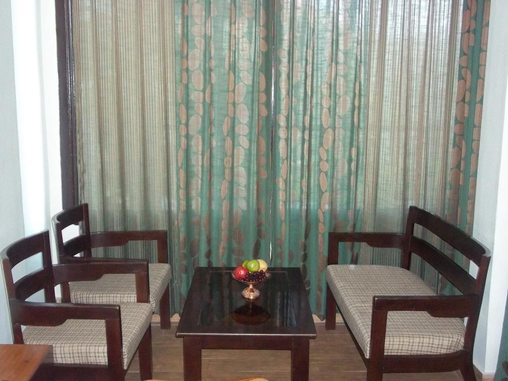 Mohan Palace Dalhousie Phòng bức ảnh